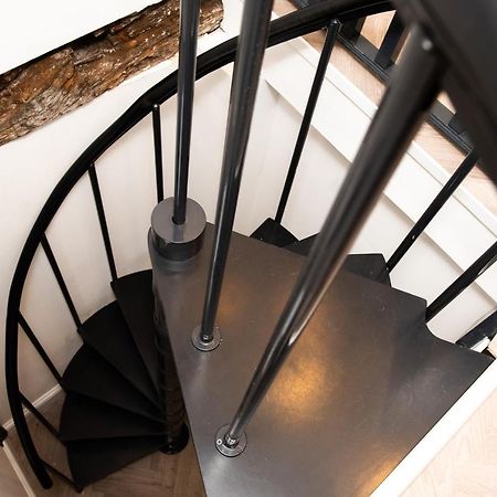 Modern Finish To A Historic Brewers House, Derby Villa Екстериор снимка